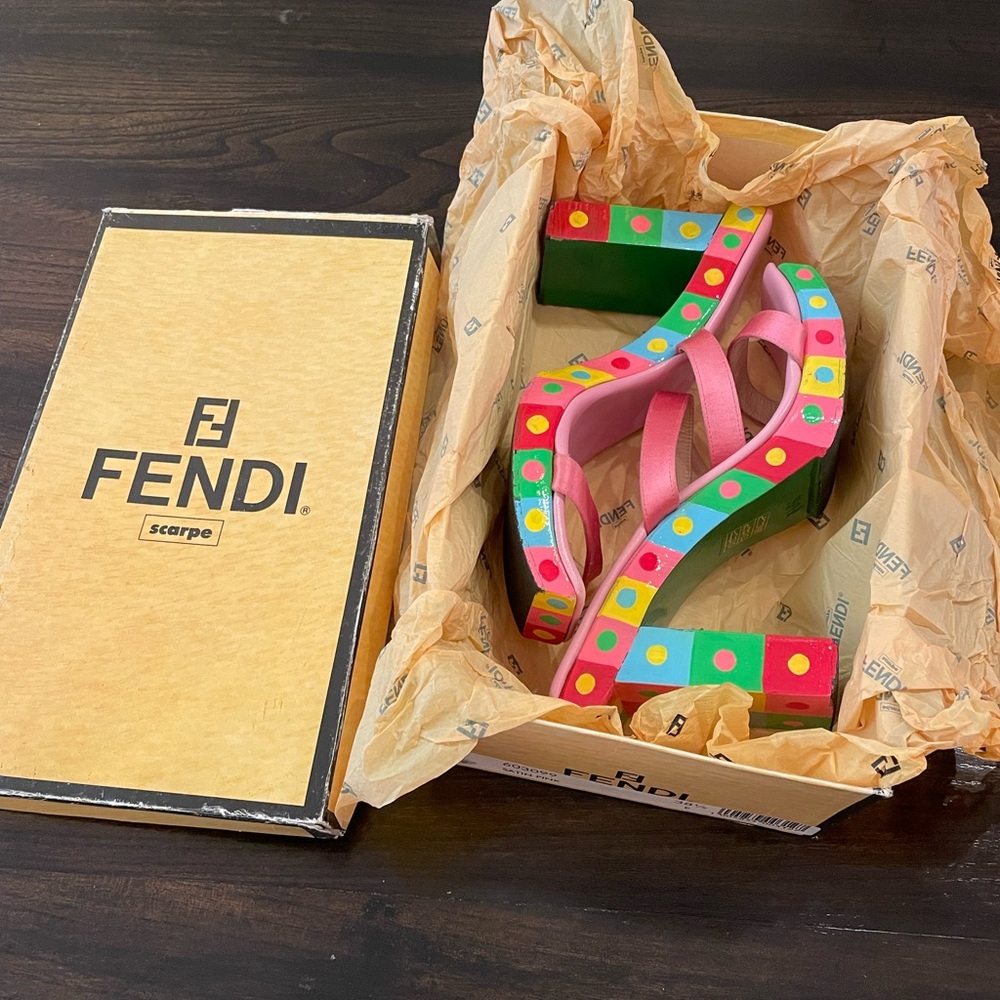 1990s Vintage FENDI Painted wood sandals. Size 38.5